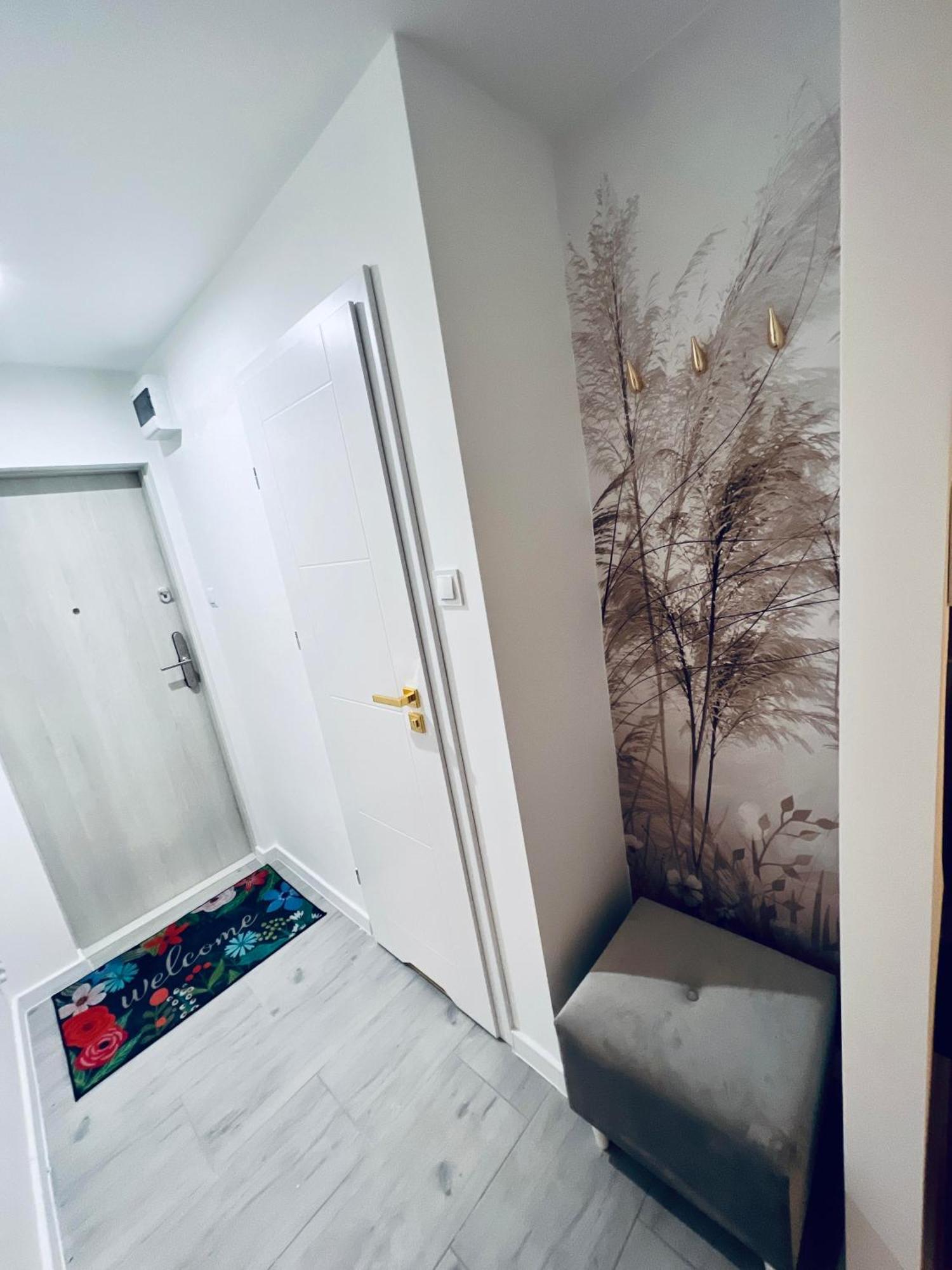 Apartament Happy Place Family & Business Targi Kielce Exterior foto